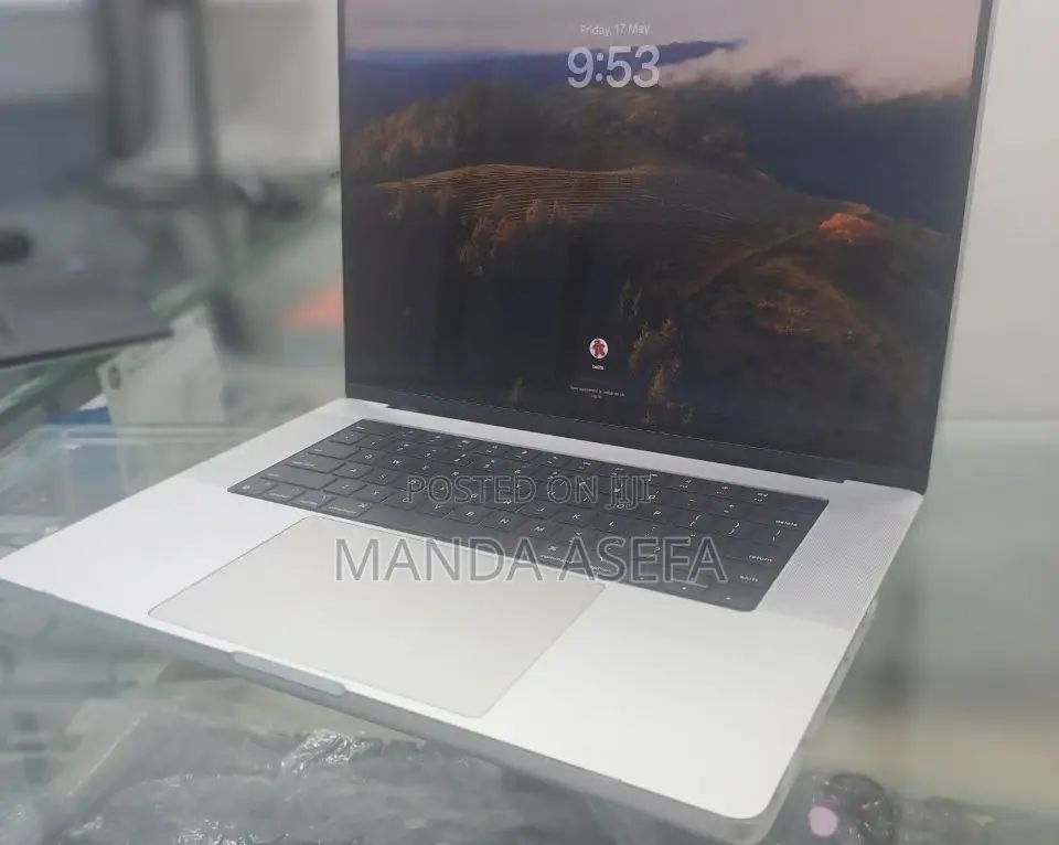 New Laptop Apple MacBook Pro 16GB Apple M2 SSD 1T