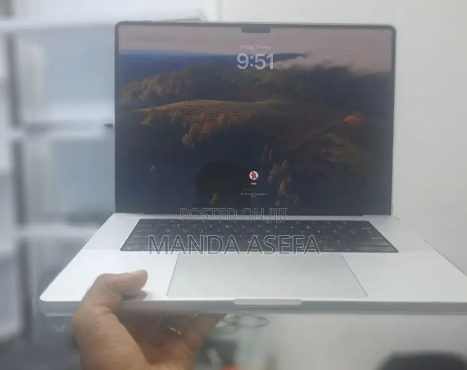 New Laptop Apple MacBook Pro 16GB Apple M2 SSD 1T