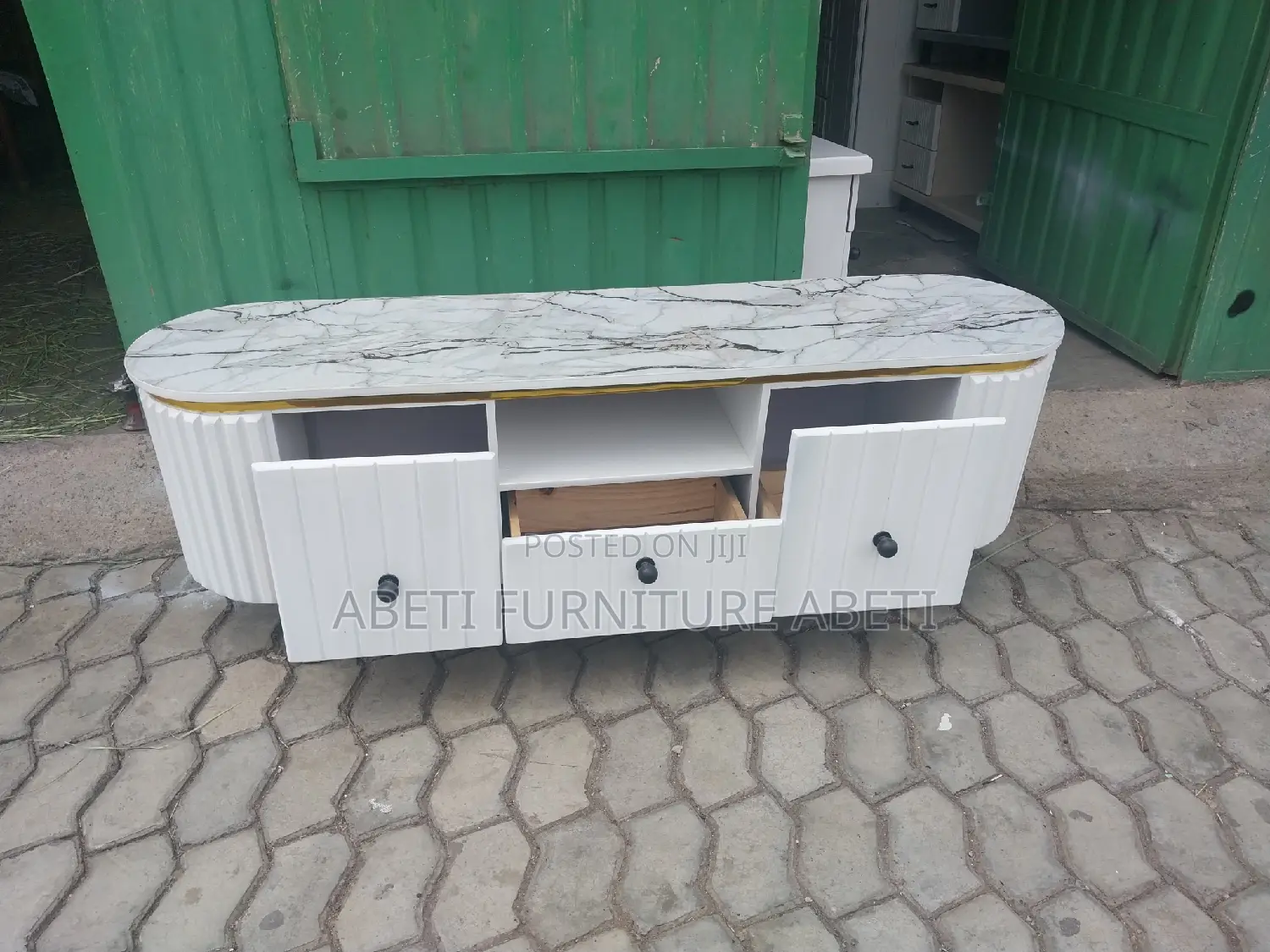 1.50ቲቪስታንድ