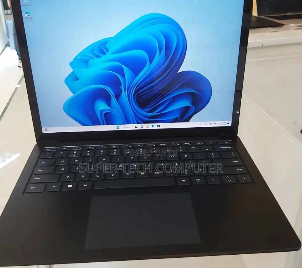 New Laptop Microsoft Surface Laptop 5 32GB Intel Core I7 SSD 512GB