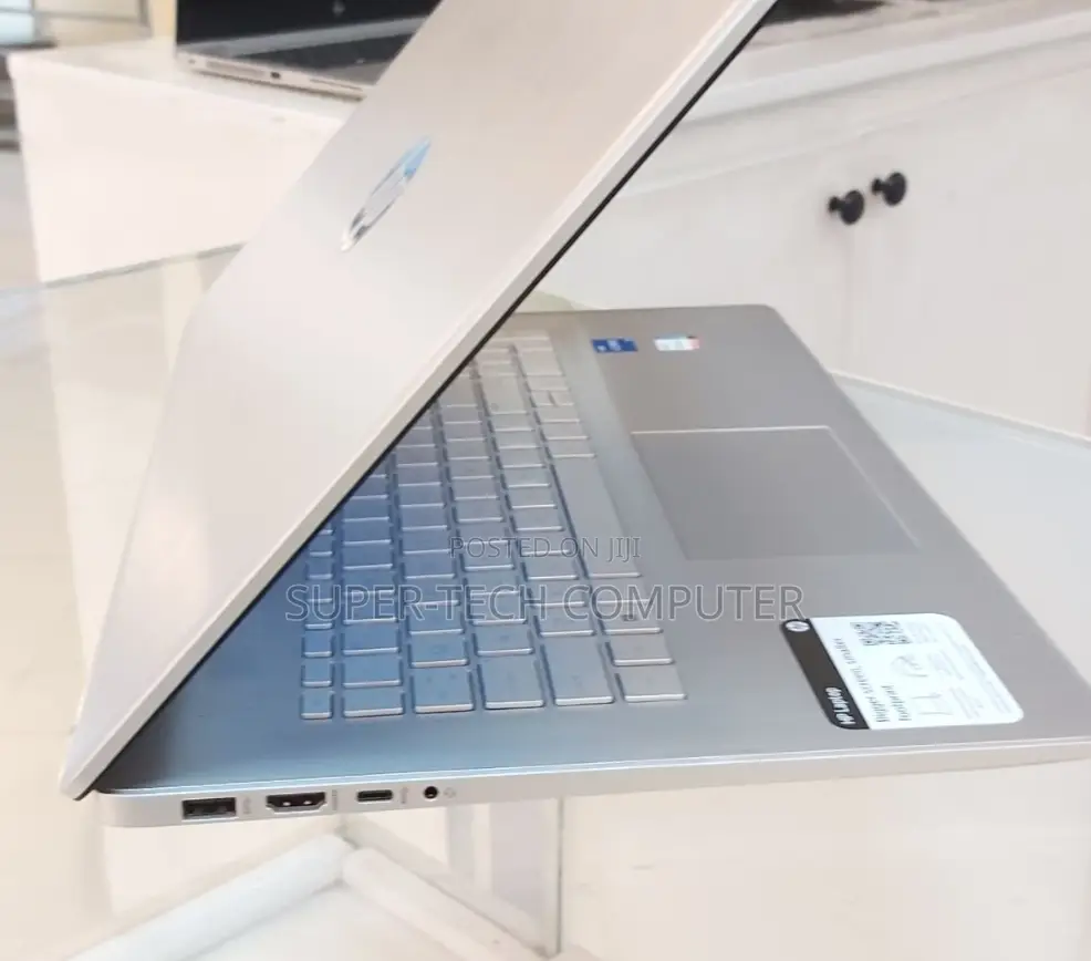 New Laptop HP Stream Notebook 8GB Intel Core I5 SSD 256GB