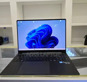 New Laptop Samsung Galaxy Book 2 16GB Intel Core I7 SSD 1T