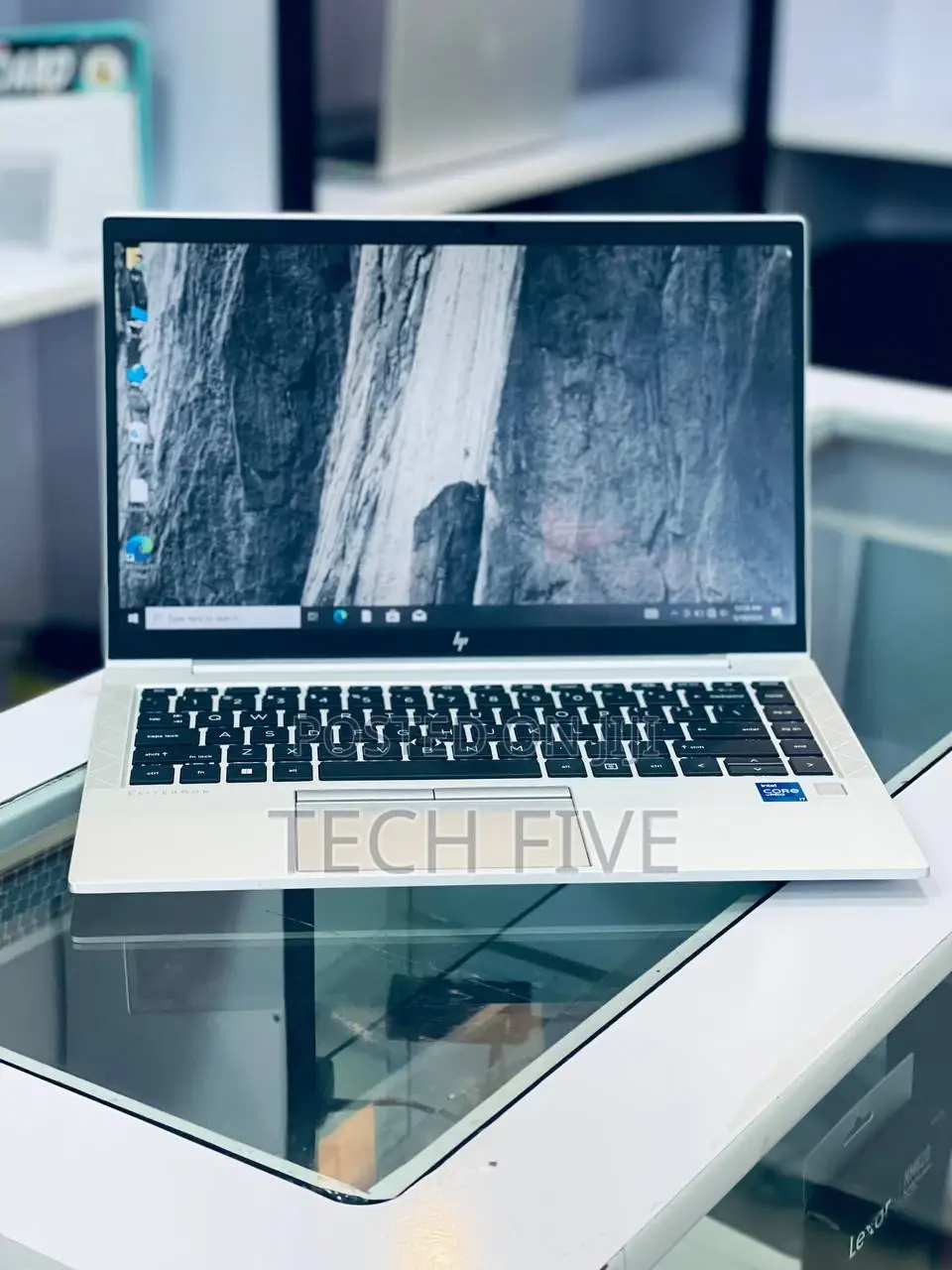 New Laptop HP EliteBook 840 G8 16GB Intel Core I7 SSD 512GB