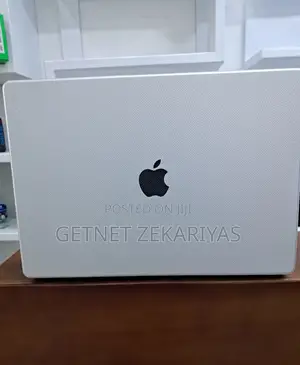 New Laptop Apple MacBook Pro 2023 M2 16-Inch 16GB Apple M2 SSD 1T