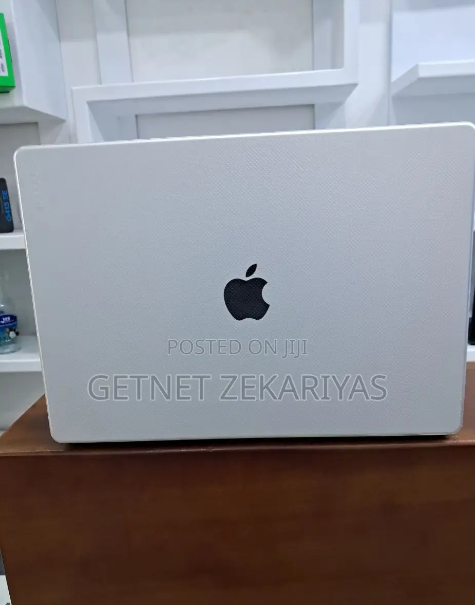 New Laptop Apple MacBook Pro 2023 M2 16-Inch 16GB Apple M2 SSD 1T