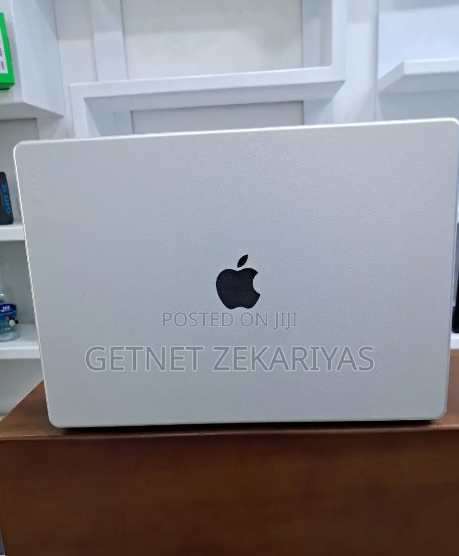 New Laptop Apple MacBook Pro 2023 M2 16-Inch 16GB Apple M2 SSD 1T