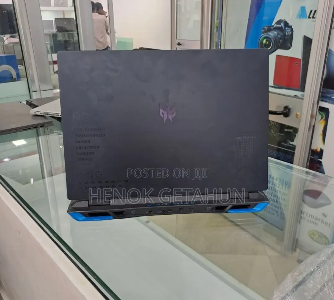 New Laptop Acer Predator Helios 300 16GB Intel Core I9 SSD 1T