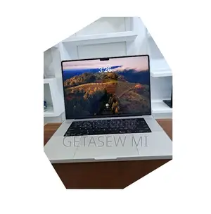 New Laptop Apple MacBook Pro 2022 M2 16GB Apple M2 SSD 1T