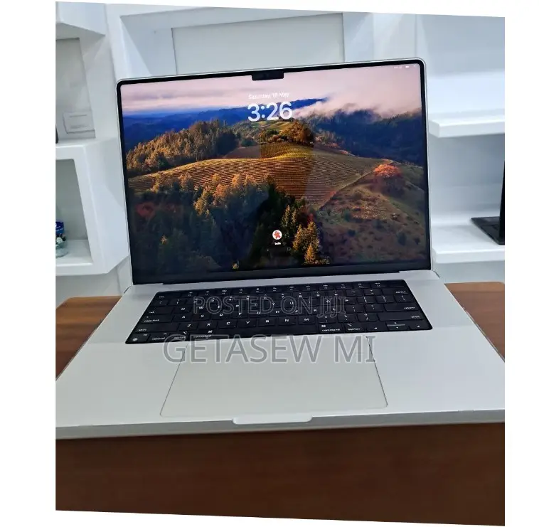 New Laptop Apple MacBook Pro 2022 M2 16GB Apple M2 SSD 1T