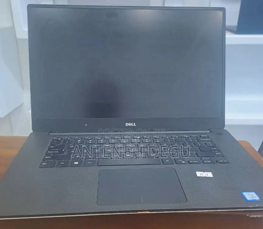 New Laptop Dell Precision 15 5540 16GB Intel Core I9 SSD 512GB