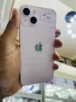 Photo - Apple iPhone 13 128 GB Pink