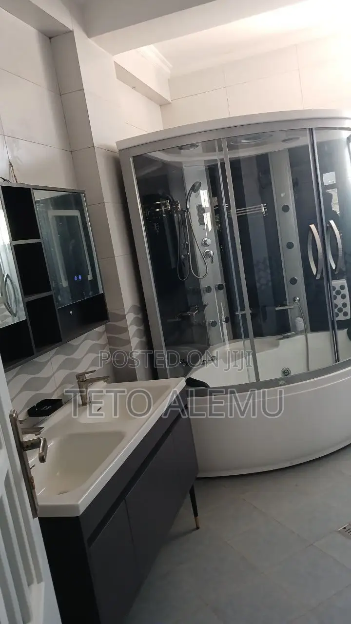 6bdrm House in የሚሸጥ ቅንጡ ቤት ጃክሮስ, Bole for sale