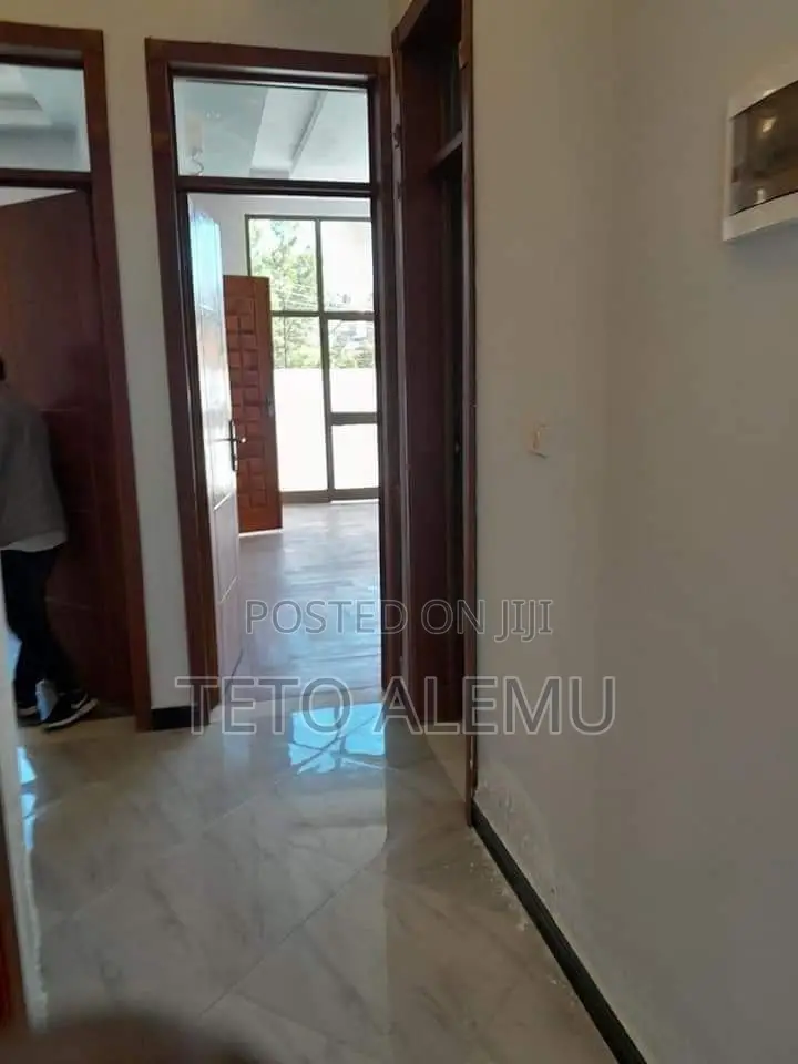 3bdrm House in የሚሸጥ ቪላ ሰማት አትሌቶች, Bole for sale