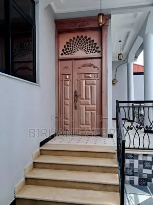 5bdrm House in Villa, Bole for rent