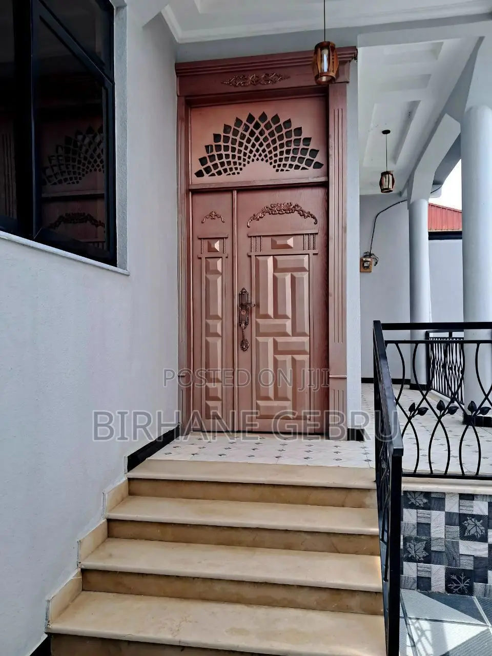 5bdrm House in Villa, Bole for rent