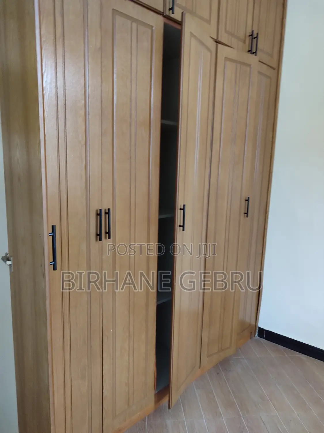 5bdrm House in Villa, Bole for rent