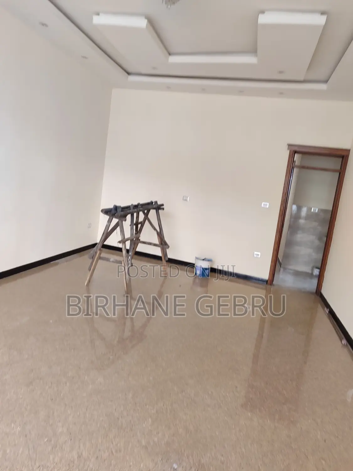 5bdrm House in Villa, Bole for rent