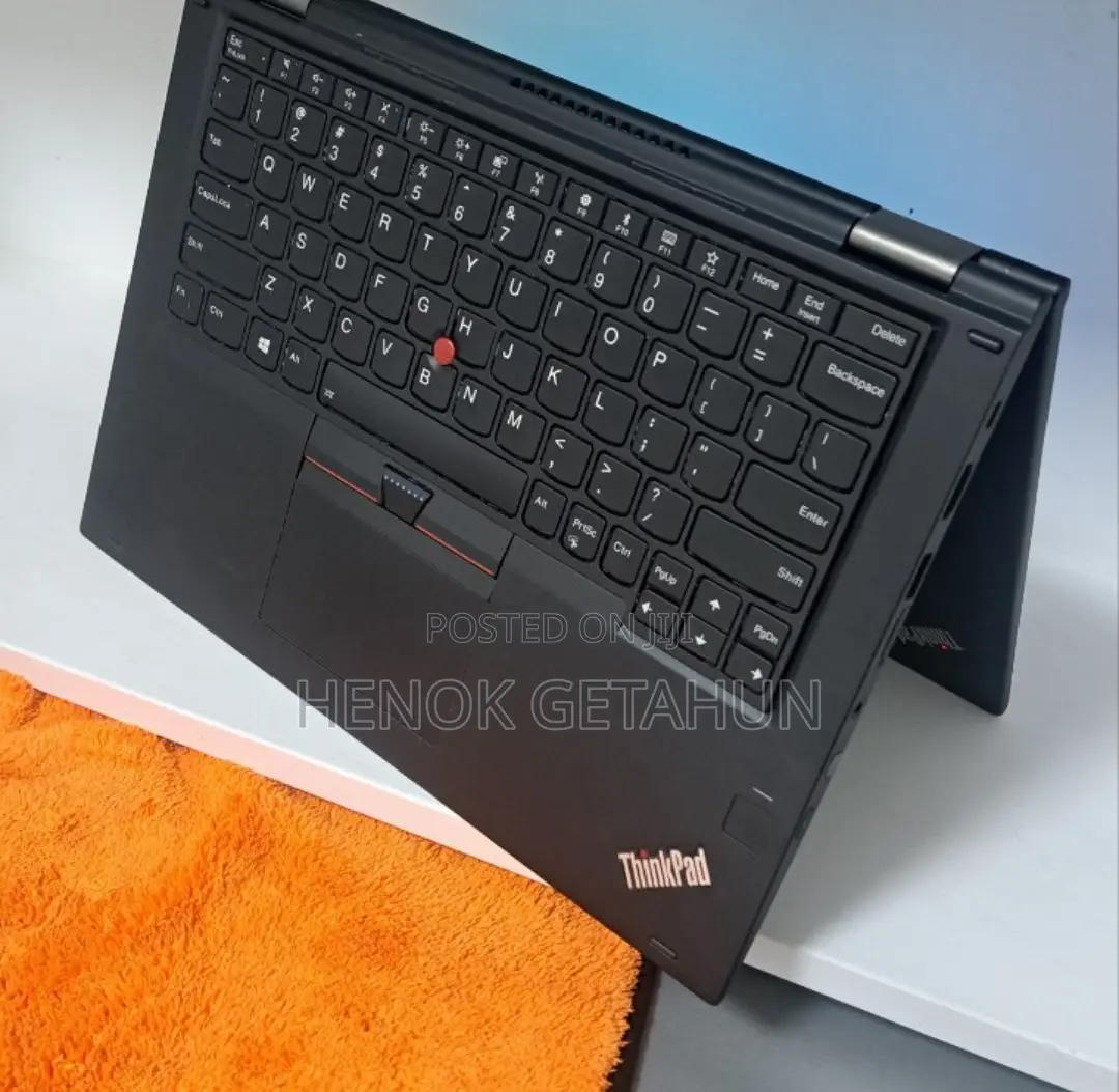 New Laptop Lenovo ThinkPad Yoga 370 8GB Intel Core I5 SSD 512GB