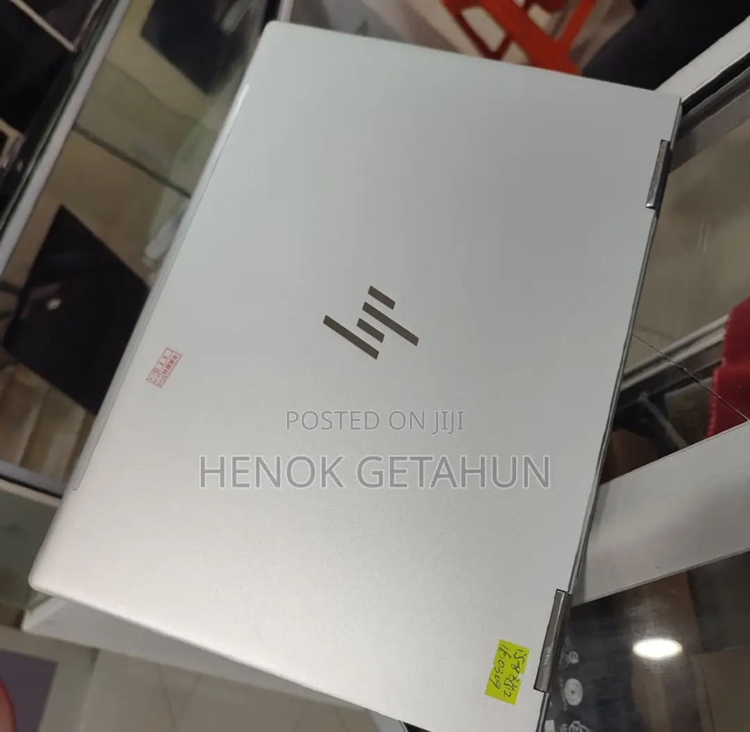 New Laptop HP Spectre 8GB Intel Core I5 SSD 512GB