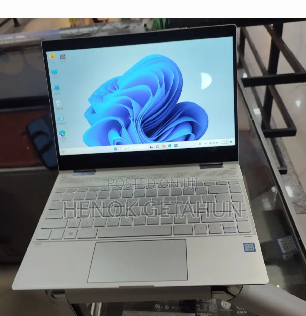 New Laptop HP Spectre 8GB Intel Core I5 SSD 512GB