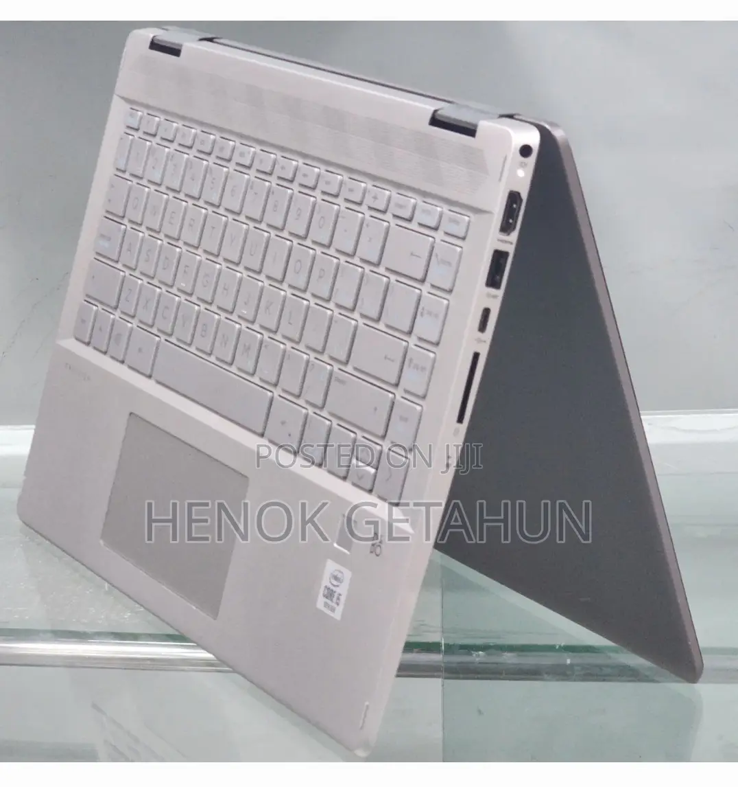 New Laptop HP Pavilion 15 8GB Intel Core I7 SSD 256GB