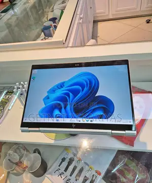 New Laptop HP Spectra 13 8GB Intel Core I5 SSD 512GB