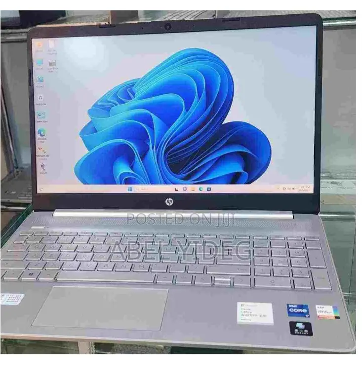 New Laptop HP Stream Notebook 8GB Intel Core I7 SSD 1T