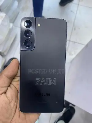 Photo - Samsung Galaxy S22 5G 128 GB Black