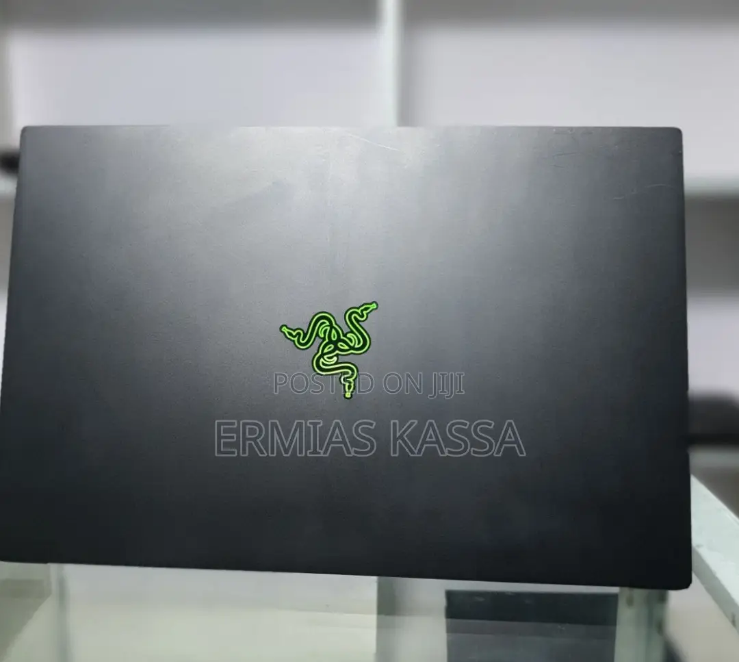 New Laptop Razer Blade Advanced 16GB Intel Core I7 SSD 1T