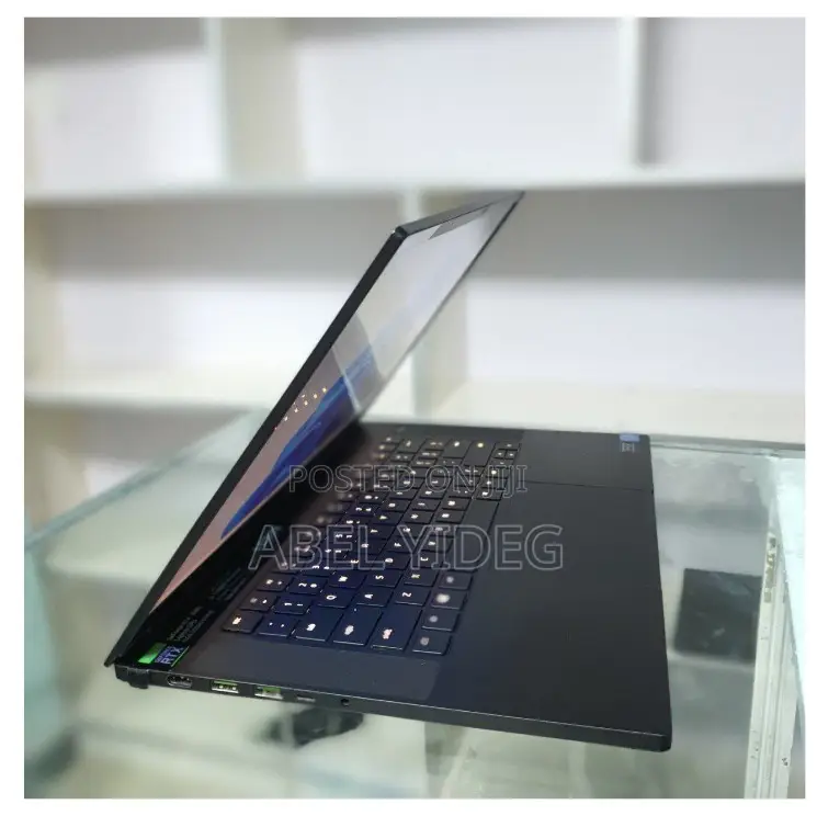 New Laptop Razer Blade 16GB Intel Core I7 SSD 1T