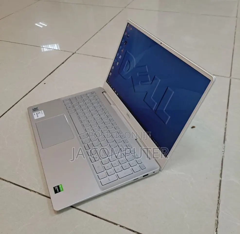 New Laptop Dell Inspiron 15 16GB Intel Core I5 SSD 512GB