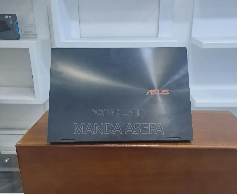 New Laptop Asus ZenBook Flip S UX370UA 16GB Intel Core I7 SSD 512GB