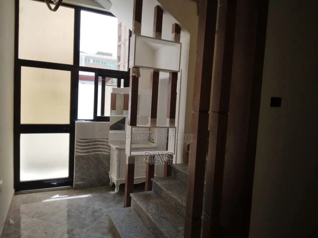 11bdrm House in የግል ቅንጡ መኖሪያ ቤት ሳሚት, Bole for sale