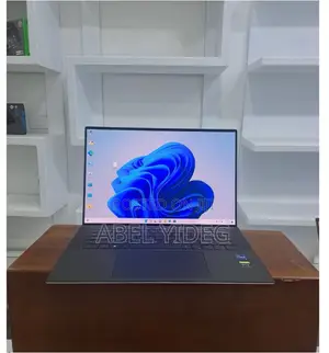 Photo - New Laptop Dell XPS 15 32GB Intel Core I9 SSD 2T