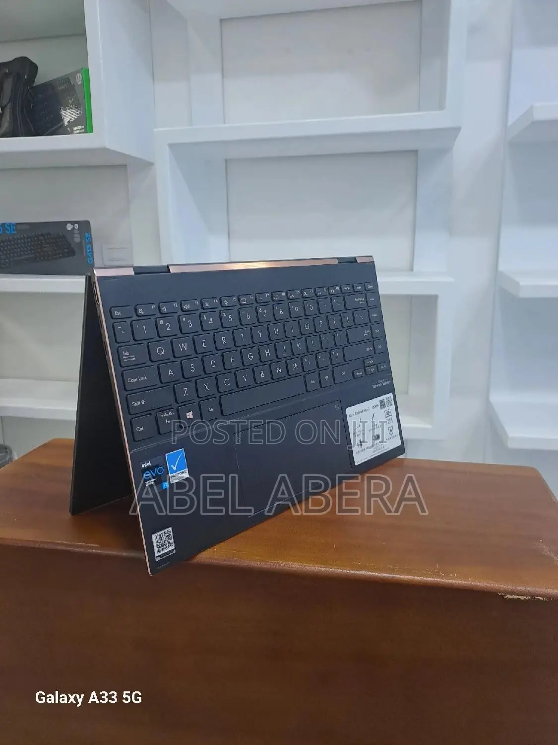 New Laptop Asus ZenBook Flip S UX370UA 16GB Intel Core i7 SSD 512GB