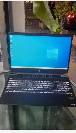 New Laptop HP Pavilion 15 8GB AMD Ryzen 5 SSD 512GB