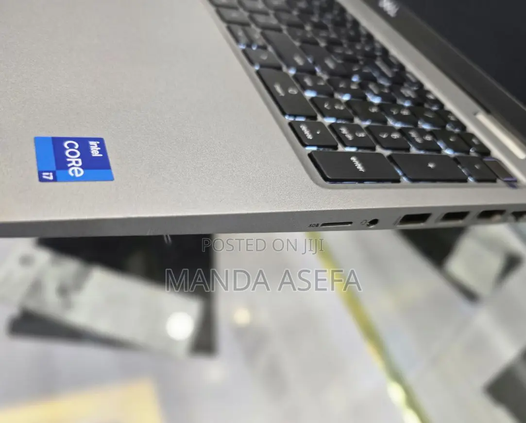 New Laptop Dell Precision 3520 16GB Intel Core I7 SSD 512GB