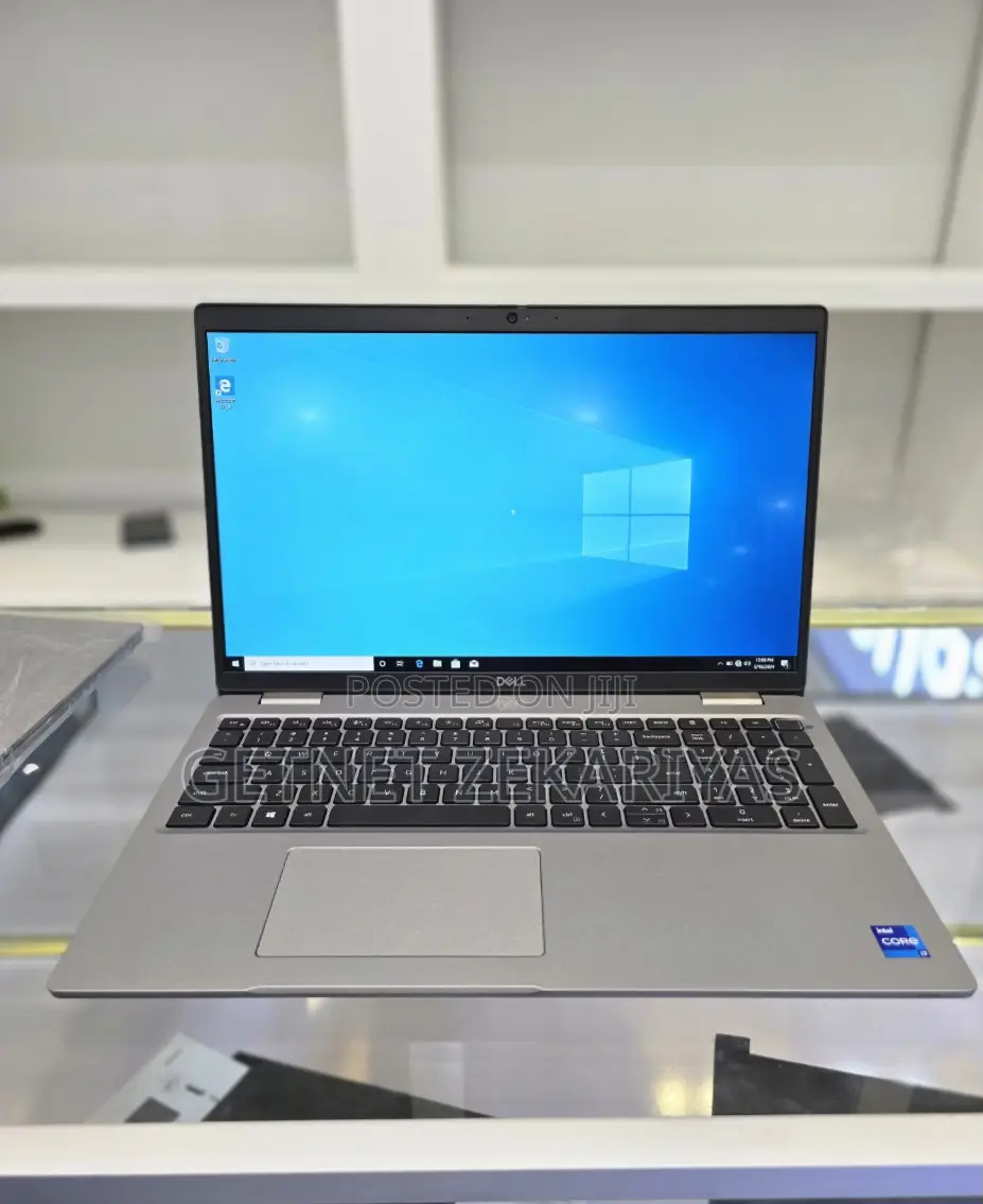 New Laptop Dell Precision 3561 16GB Intel Core I7 SSD 512GB