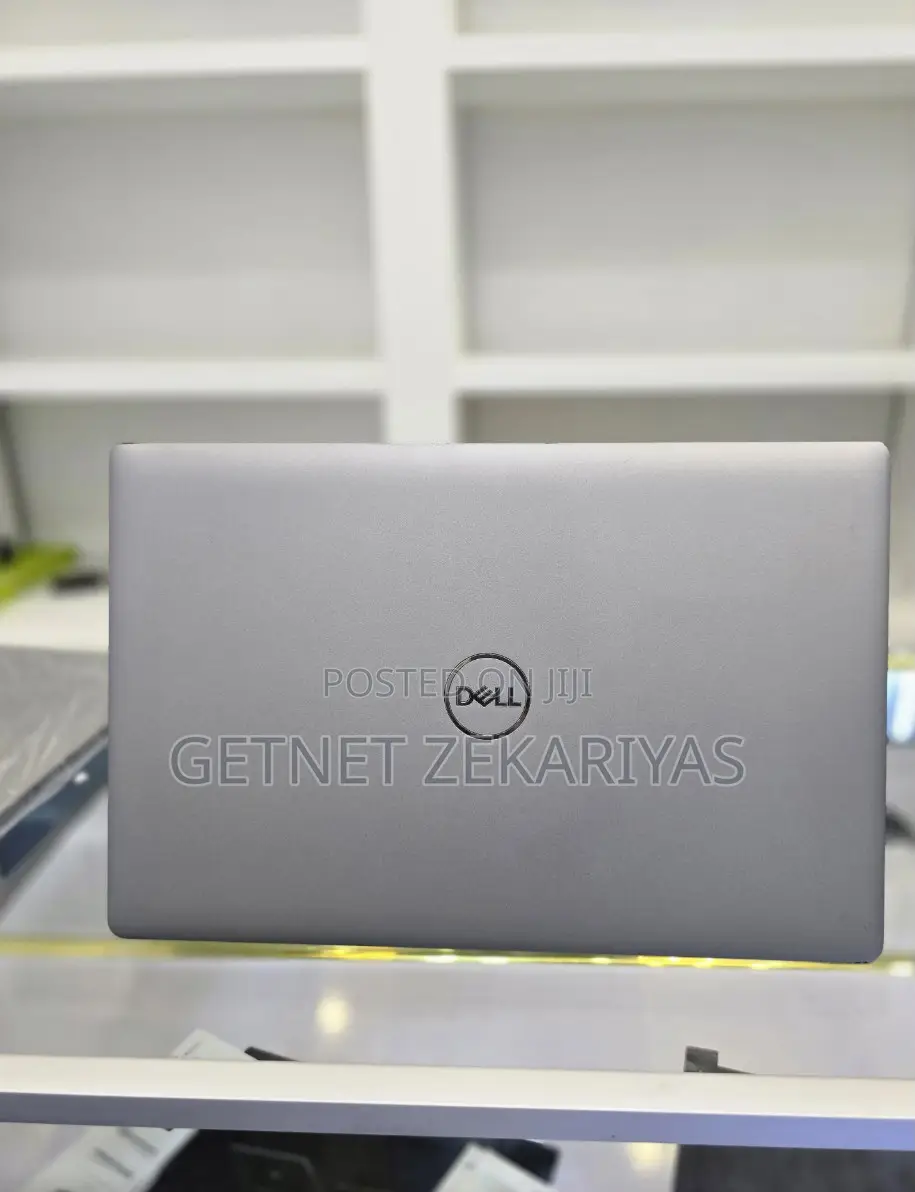 New Laptop Dell Precision 3561 16GB Intel Core I7 SSD 512GB