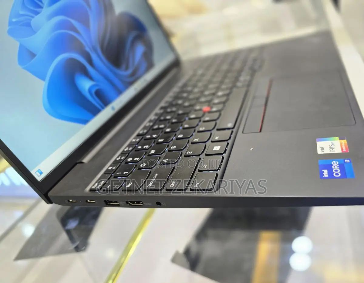 New Laptop Lenovo ThinkPad Yoga 16GB Intel Core I7 SSD 512GB