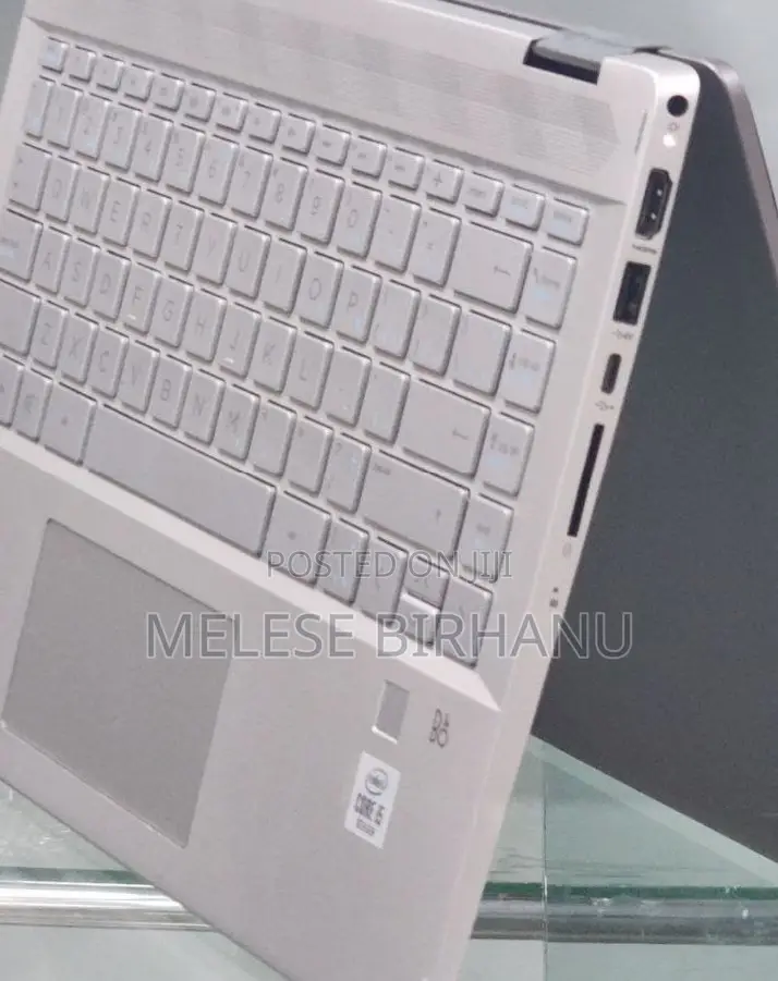 New Laptop HP Pavilion 14 8GB Intel Core I7 SSD 256GB