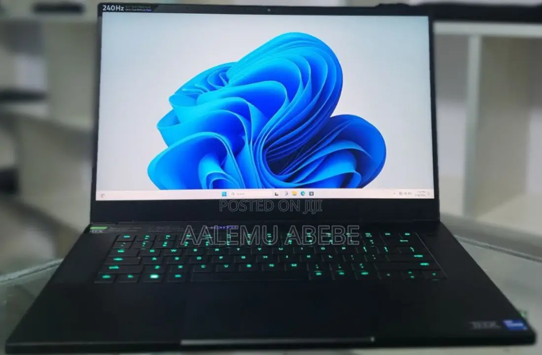 New Laptop Razer Blade 16GB Intel Core I7 SSD 1T