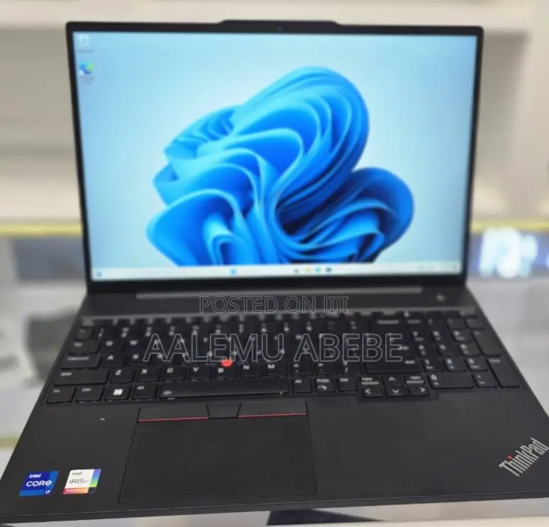 New Laptop Lenovo ThinkPad Yoga 16GB Intel Core I7 SSD 512GB