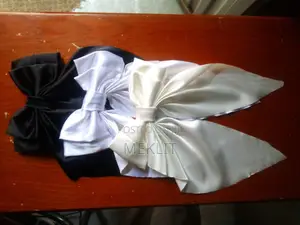 Hair Bows With Different Colors