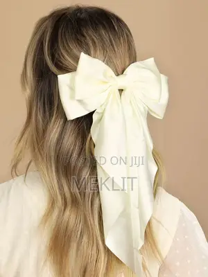 Hair Bows With Different Colors