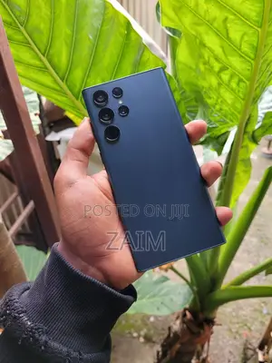 Photo - Samsung Galaxy S22 Ultra 256 GB Black