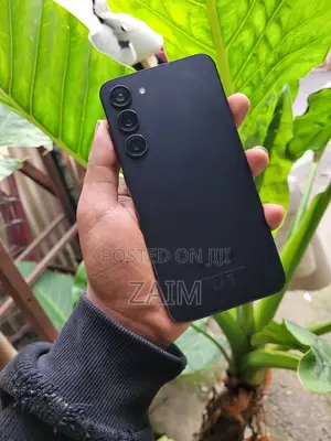 Photo - Samsung Galaxy S23+ 256 GB Black