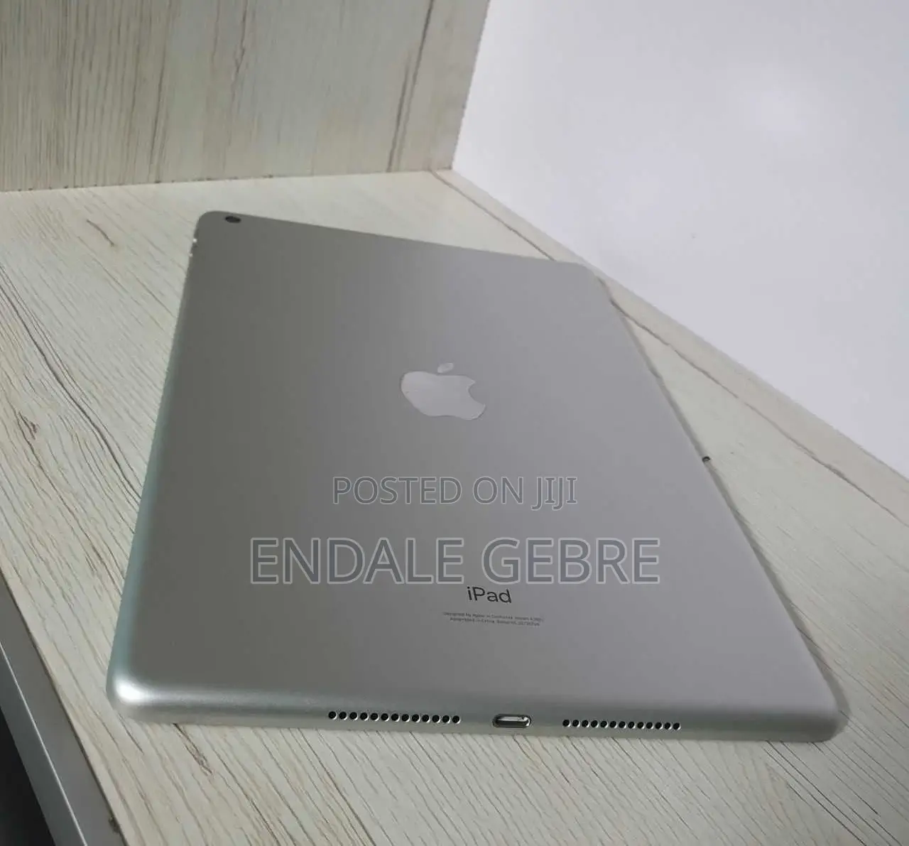 New Apple iPad 10.2 (2019) 64 GB Silver