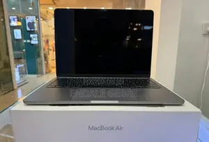 New Laptop Apple MacBook Air 2023 M2 8GB Apple M2 SSD 256GB