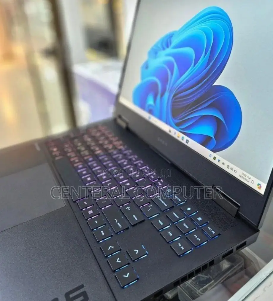 New Laptop HP Omen 15 16GB Intel Core I7 SSD 512GB